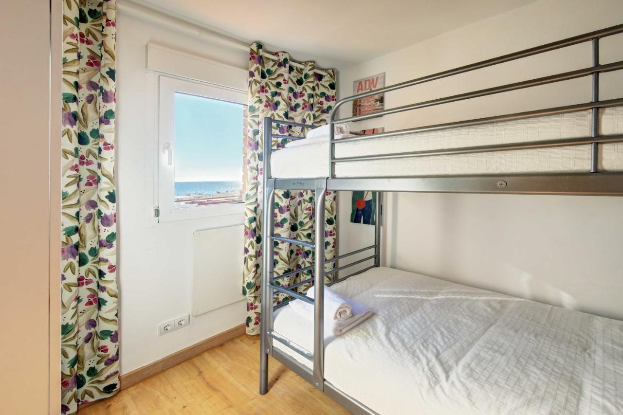 Apartament Pau Casals, 2 Min Walk From The Sea & Sea View Lloret de Mar Eksteriør billede