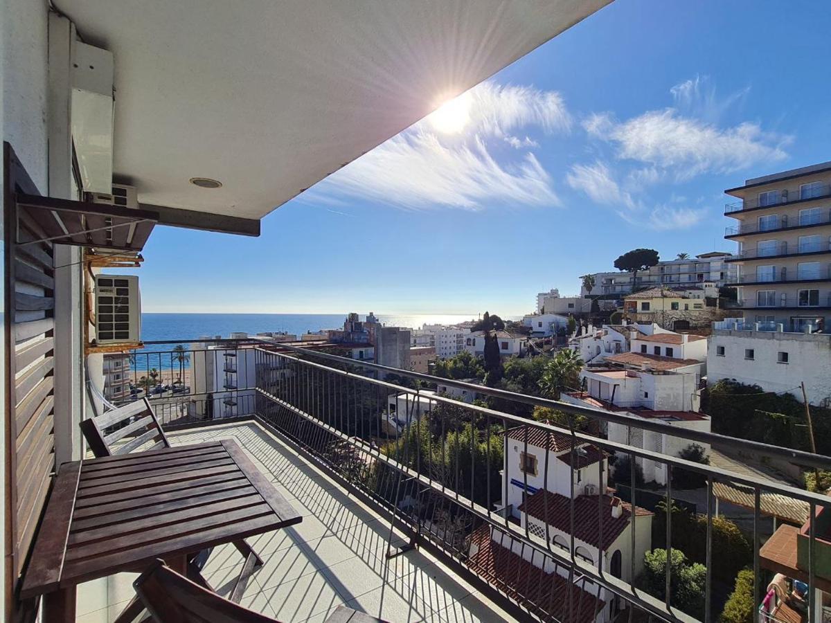 Apartament Pau Casals, 2 Min Walk From The Sea & Sea View Lloret de Mar Eksteriør billede
